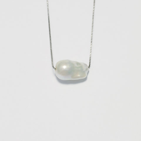 B. Pearl 52007, Silver Box Chain.