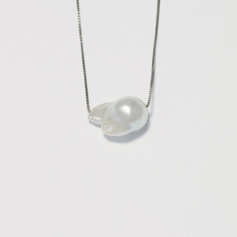 B. Pearl 52018, Silver Box Chain.