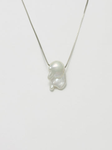 B. Pearl 57008, Silver Box Chain.