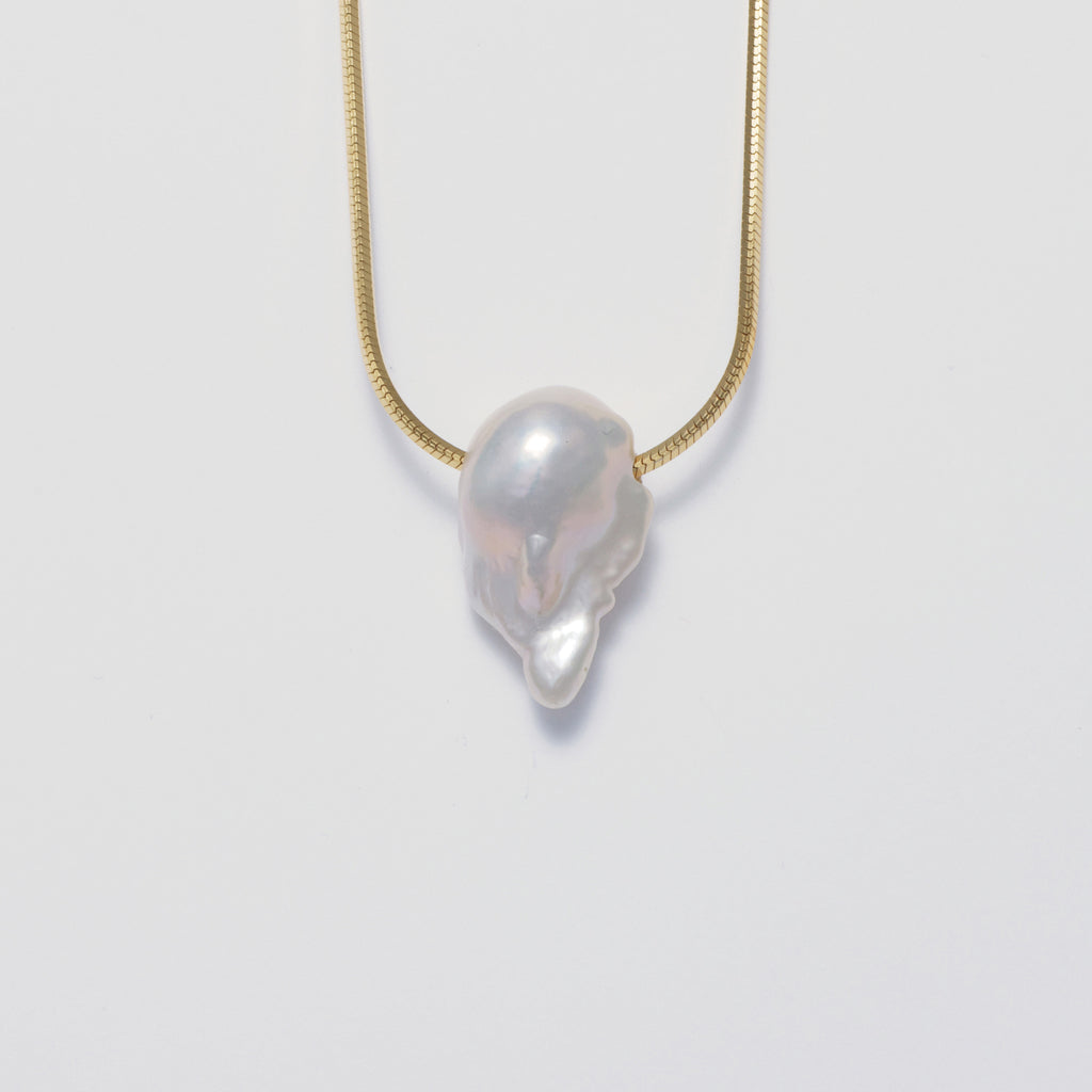 B. Pearl, Gold 8SP Chain.