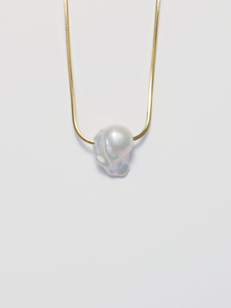 B. Pearl, Gold 8SP Chain.