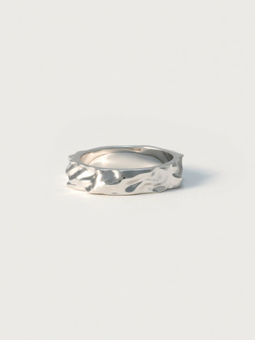 Shiny Silver Ring with Fluid Ocean Surface